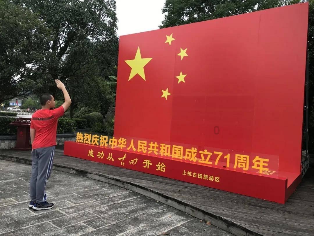 小猫钓鱼游戏龙王版有船
